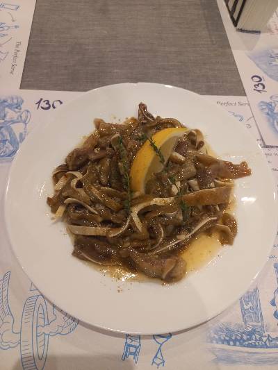 Свински уши в масло